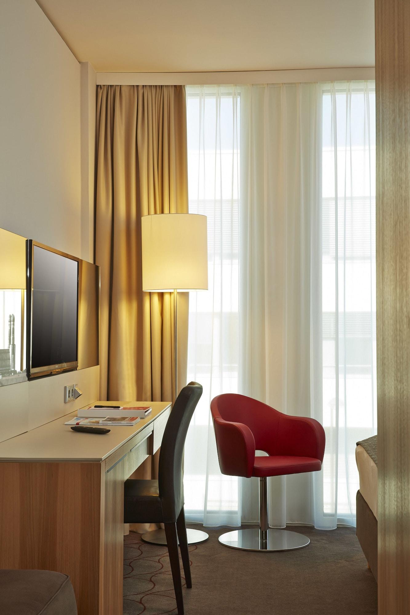 H4 Hotel Muenchen Messe מראה חיצוני תמונה