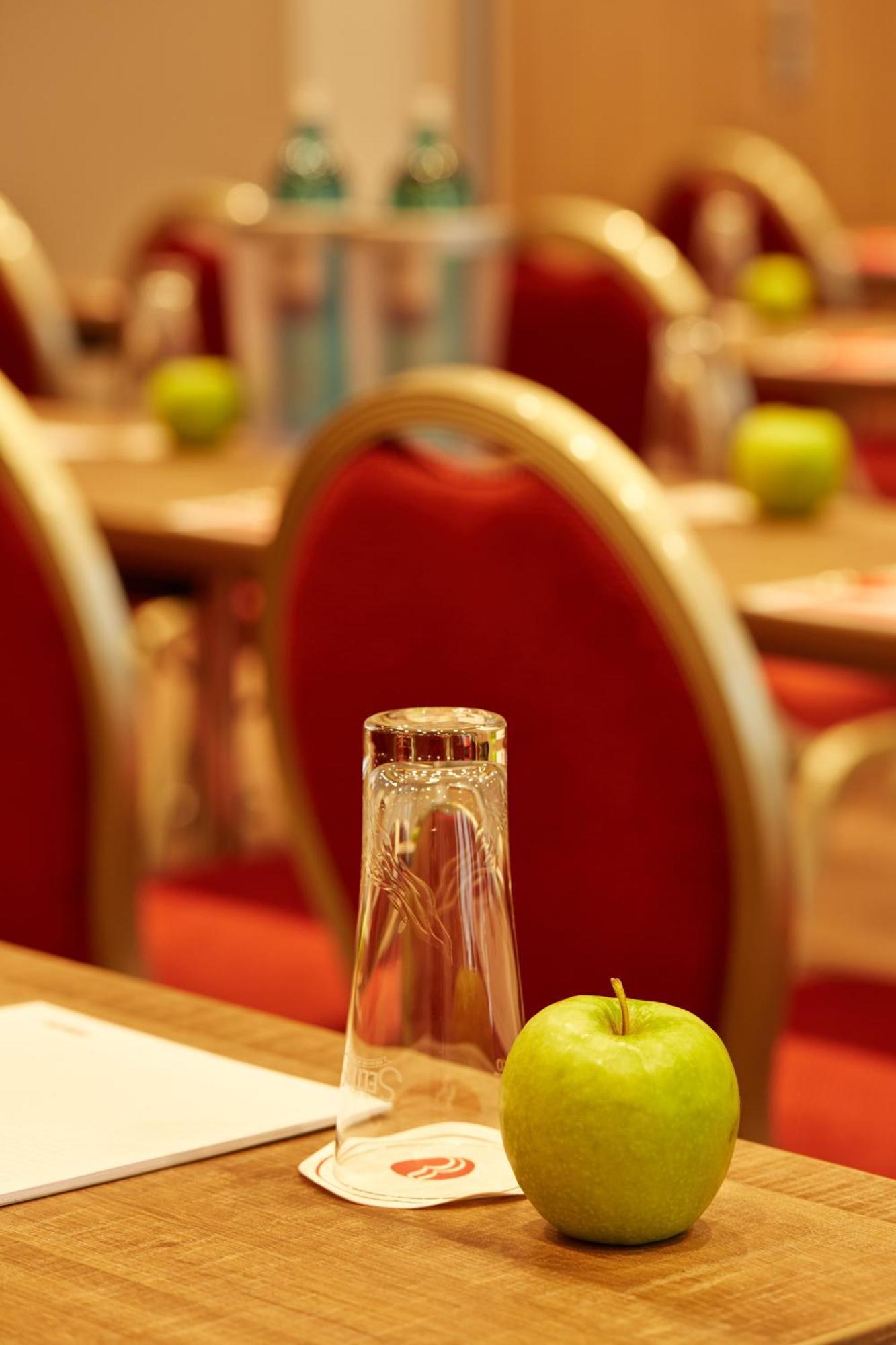 H4 Hotel Muenchen Messe מראה חיצוני תמונה