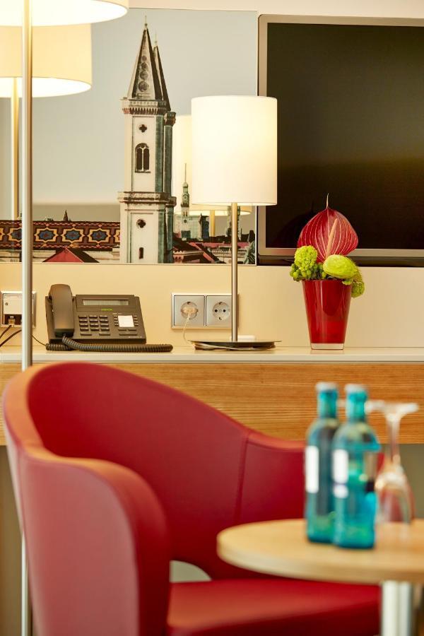 H4 Hotel Muenchen Messe חדר תמונה